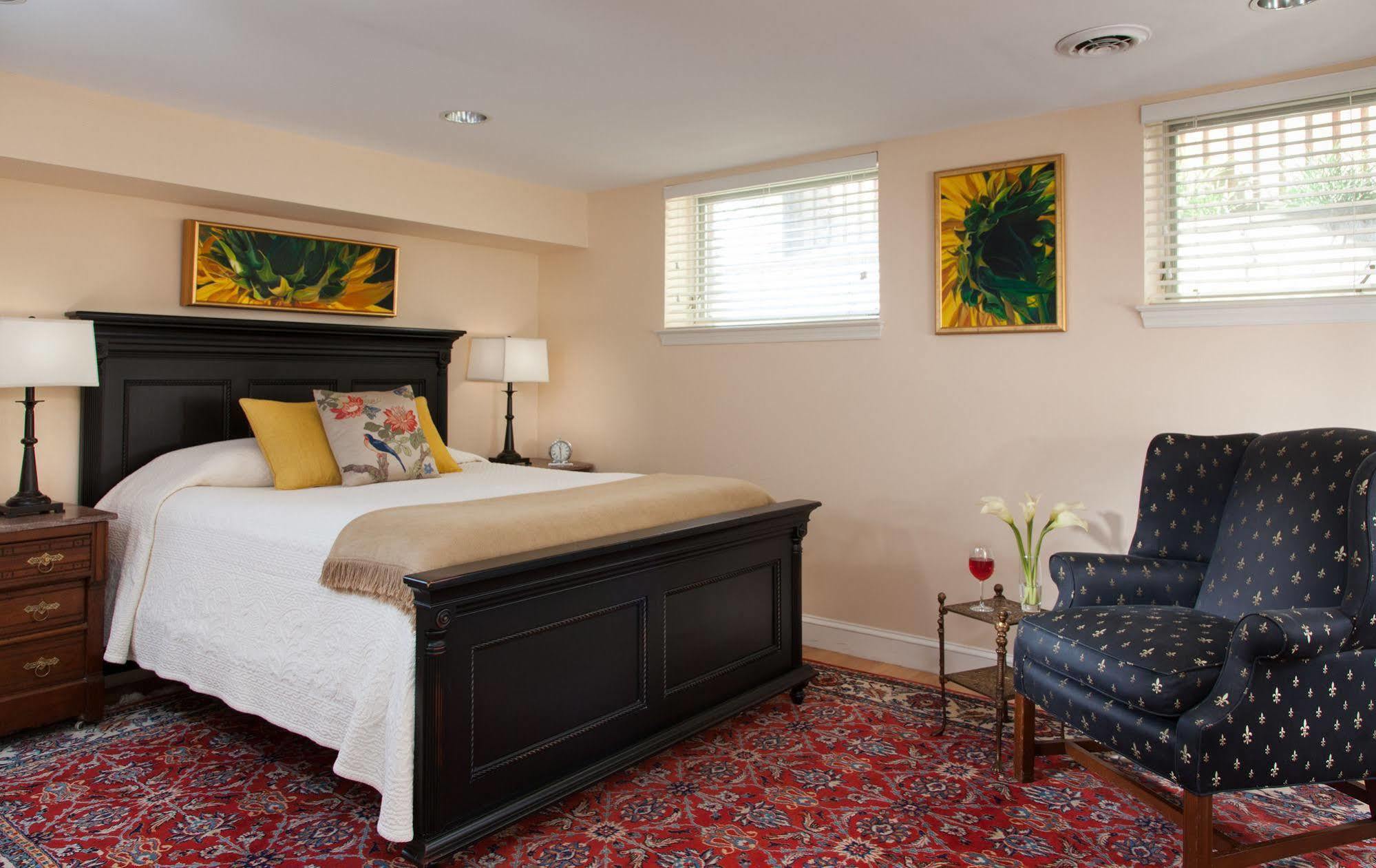 Woodley Park Guest House Washington Exterior photo